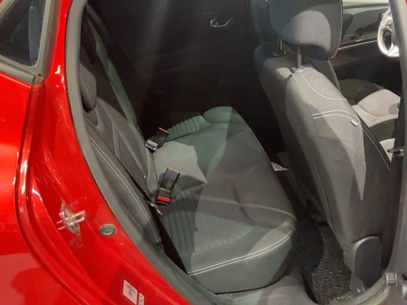 Renault Clio 1.2 Limited — zdjęcie 14