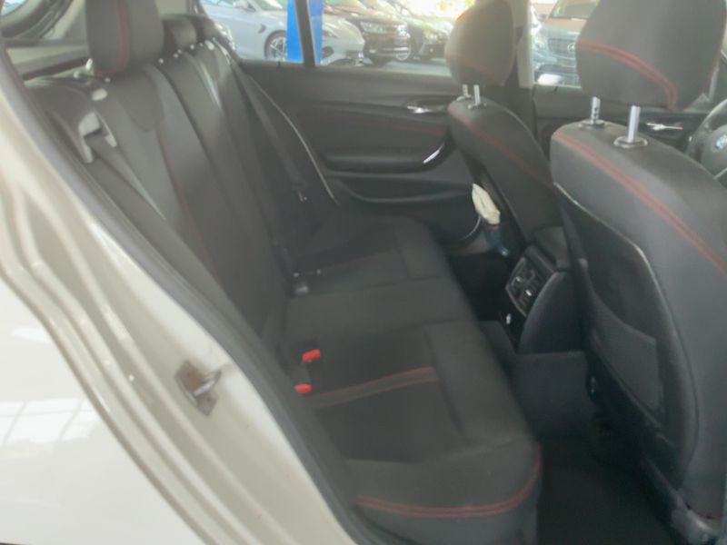 BMW 1er 116i Sport Line 2015 – снимка 19