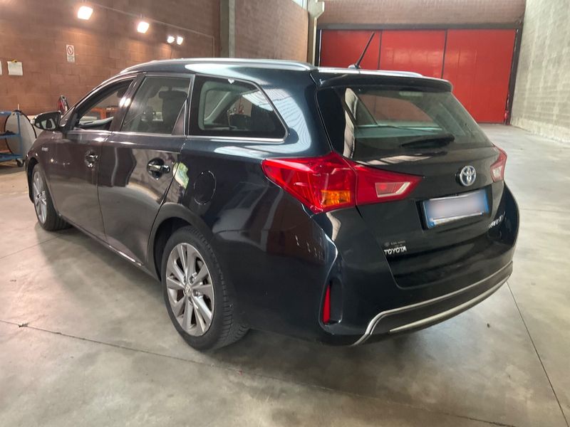 Toyota Auris Touring Sports 1.8 Hybrid Active — zdjęcie 3
