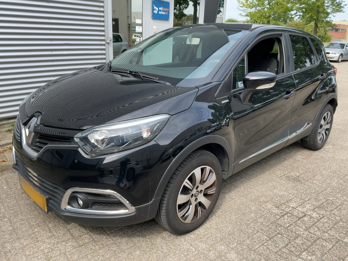 Renault Captur 2016 — photo 1