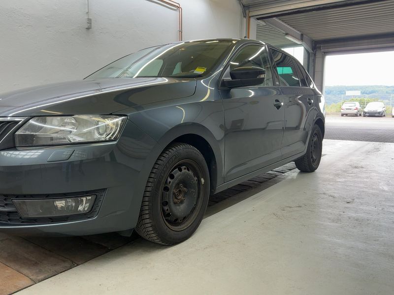 Skoda Rapid Spaceback 1.4 TDI Edition — zdjęcie 2