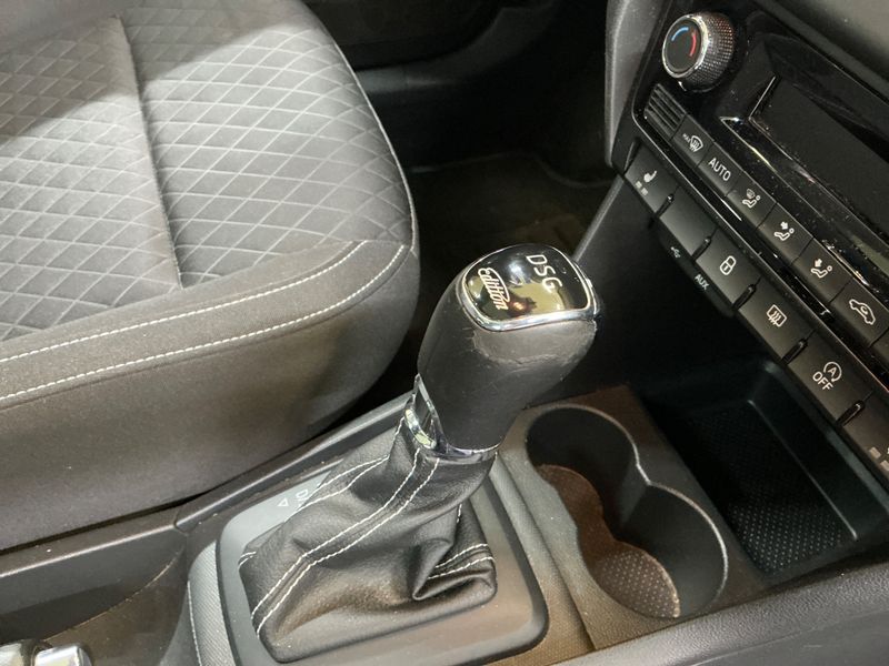 Skoda Rapid Spaceback 1.4 TDI Edition 2015 – снимка 32
