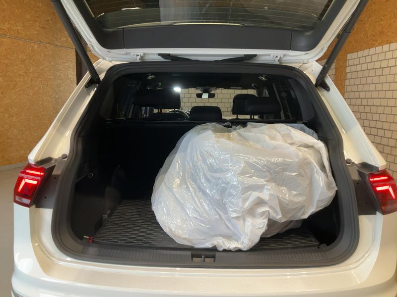 Volkswagen Tiguan Allspace 2.0 TSI R-Line 4Motion 2023 – снимка 16