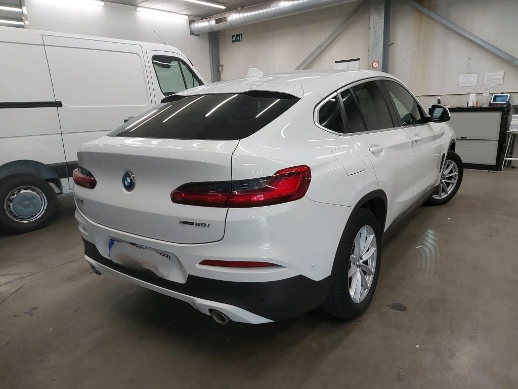 BMW X4 xDrive 20i Advantage