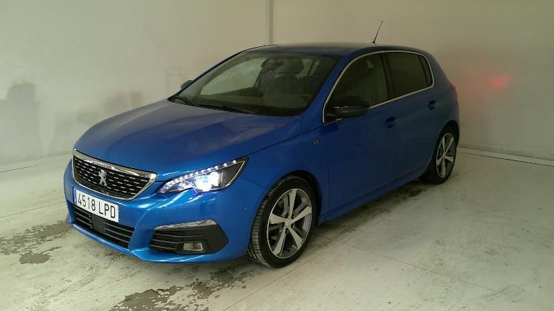 Peugeot 308 2021