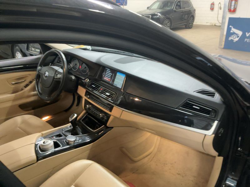 BMW 5er 520d 2016 – снимка 17