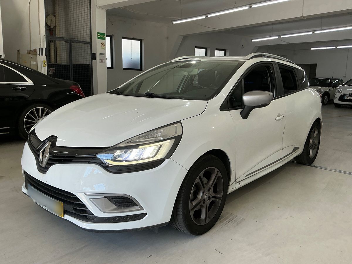 Renault Clio 2017 — photo 1