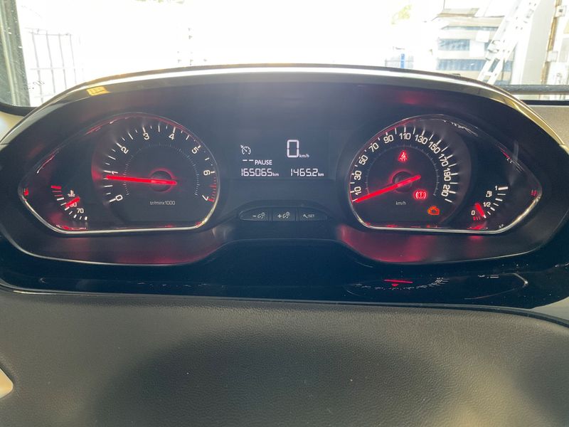 Peugeot 208 1.2 PureTech Style 2015 – снимка 4