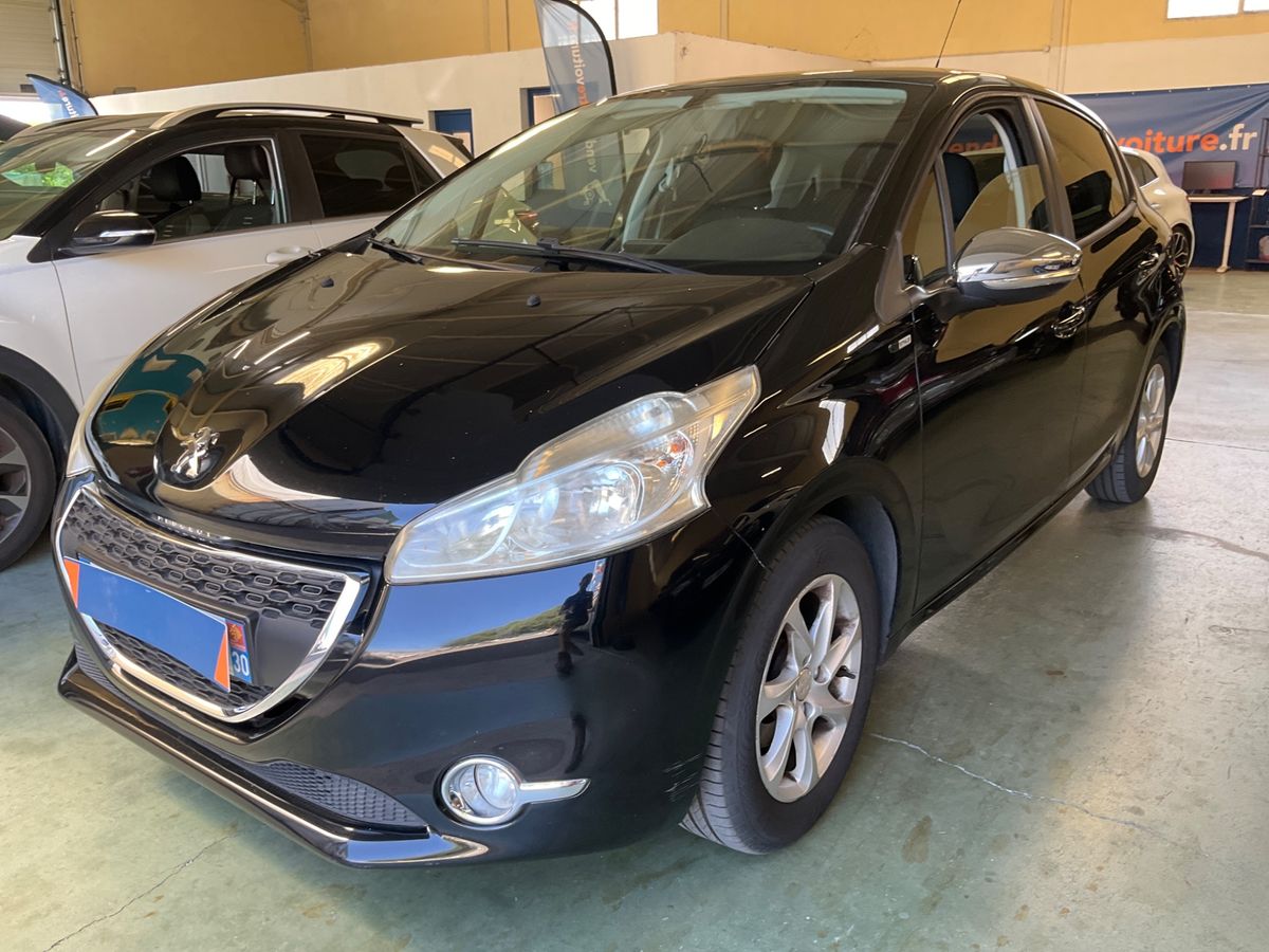 Peugeot 208 2015