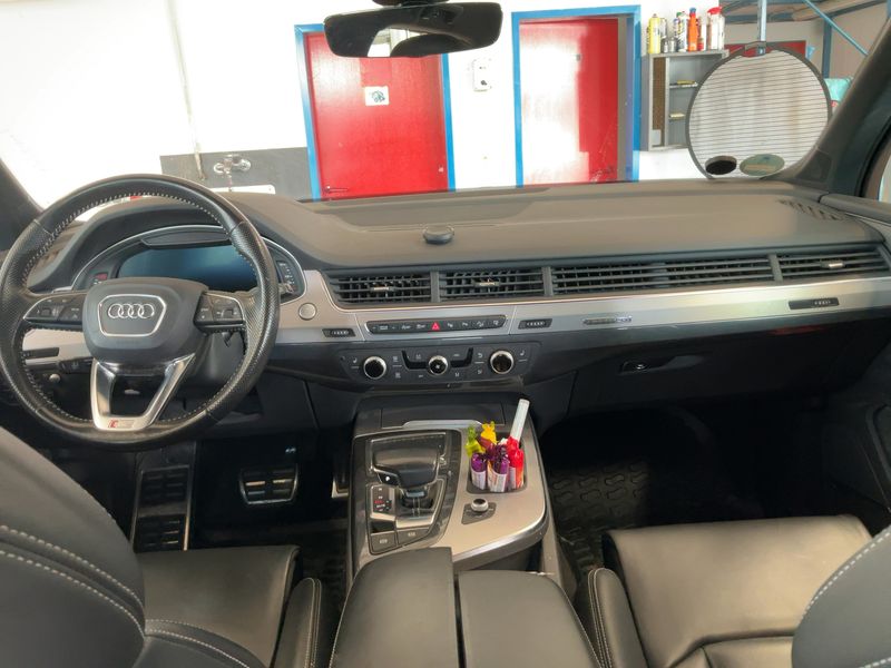 Audi Q7 3.0 V6 TDI quattro — zdjęcie 12