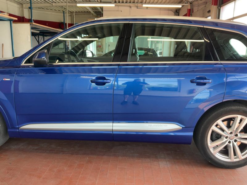 Audi Q7 3.0 V6 TDI quattro — zdjęcie 4