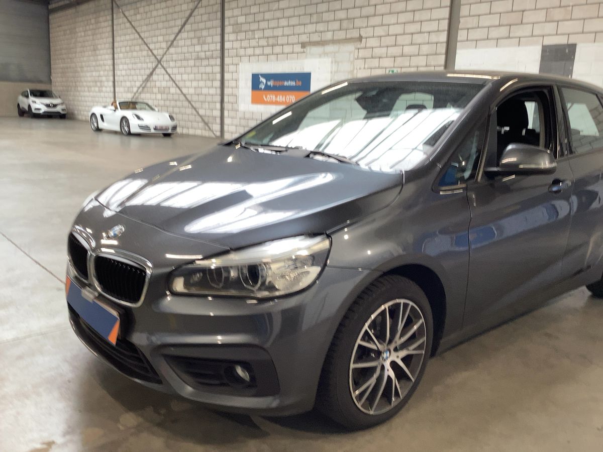 BMW 2er 218d Active Tourer Basis