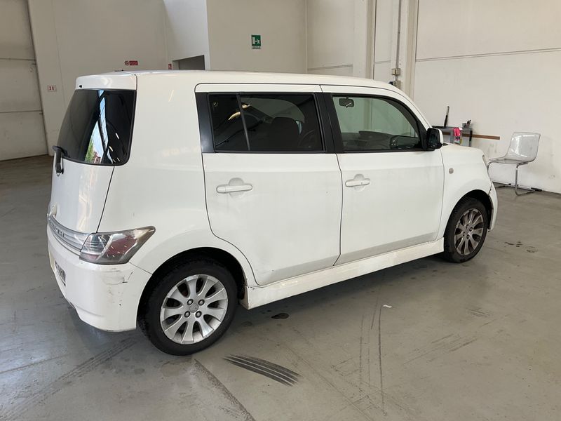Daihatsu Materia 1.3 — zdjęcie 2
