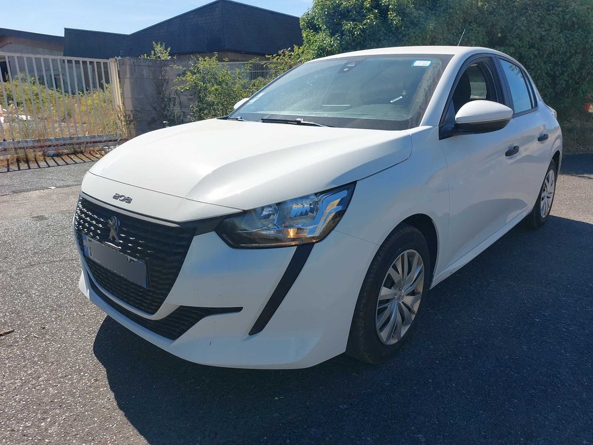 Peugeot 208 2021 — photo 1