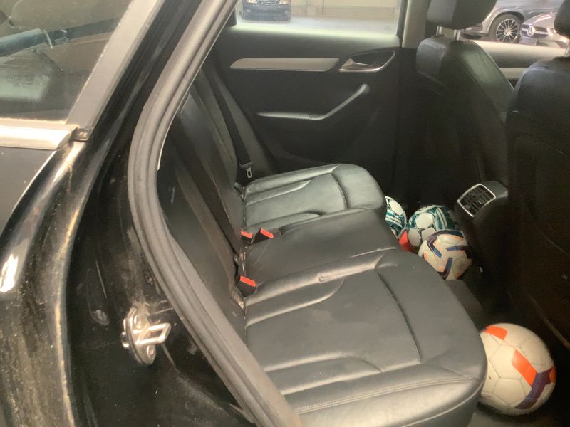 Audi Q3 2.0 TDI Sport — zdjęcie 14