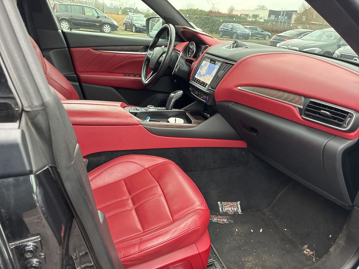 Maserati Levante 2022 — photo 11