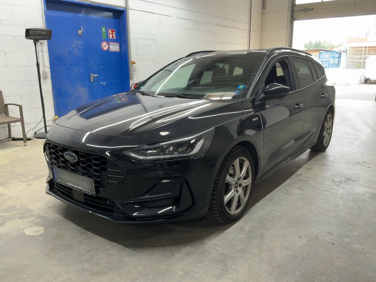 Ford Focus 2024 — photo 1