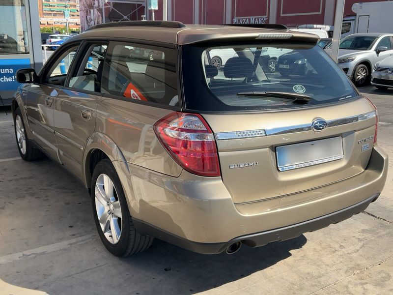 Subaru Legacy 2.0 Diesel Outback Limited — zdjęcie 3