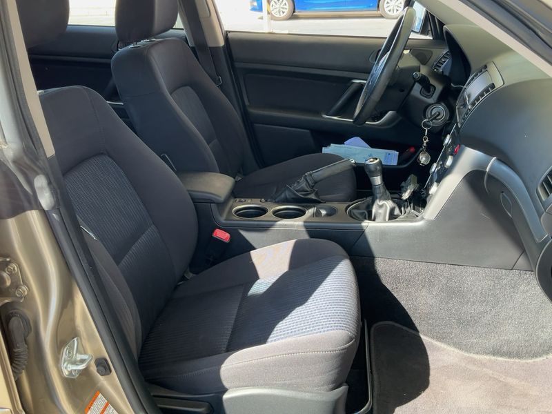 Subaru Legacy 2.0 Diesel Outback Limited — zdjęcie 11