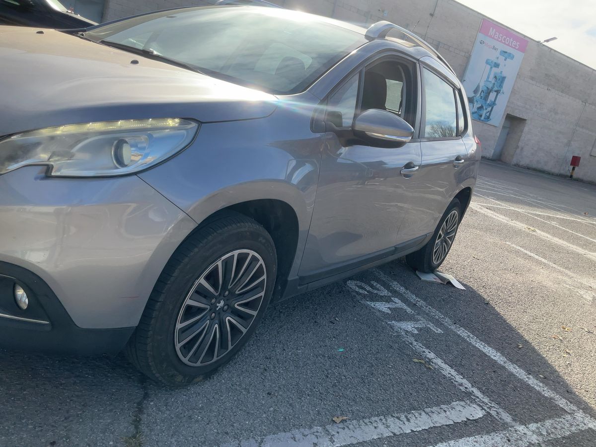 Peugeot 2008 1.2 VTi Active