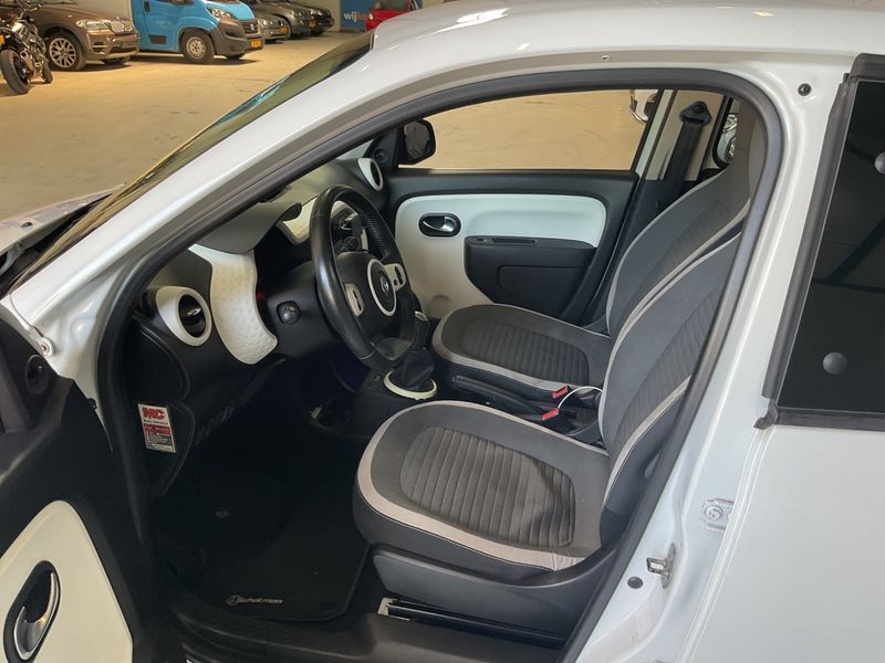 Renault Twingo 1.0 SCe Zen — zdjęcie 3