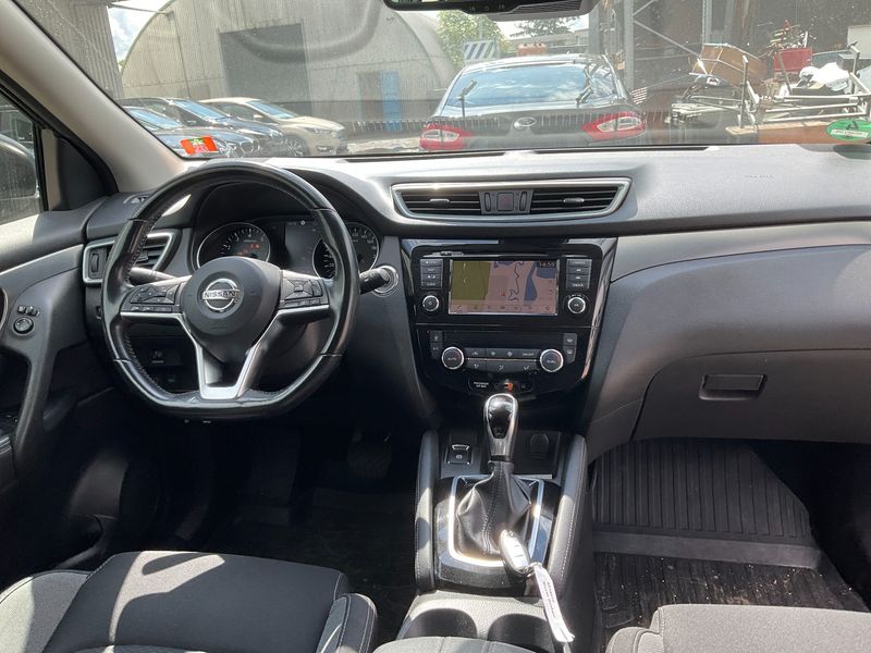 Nissan Qashqai 1.3 DIG-T N-Connecta 2019 – снимка 17