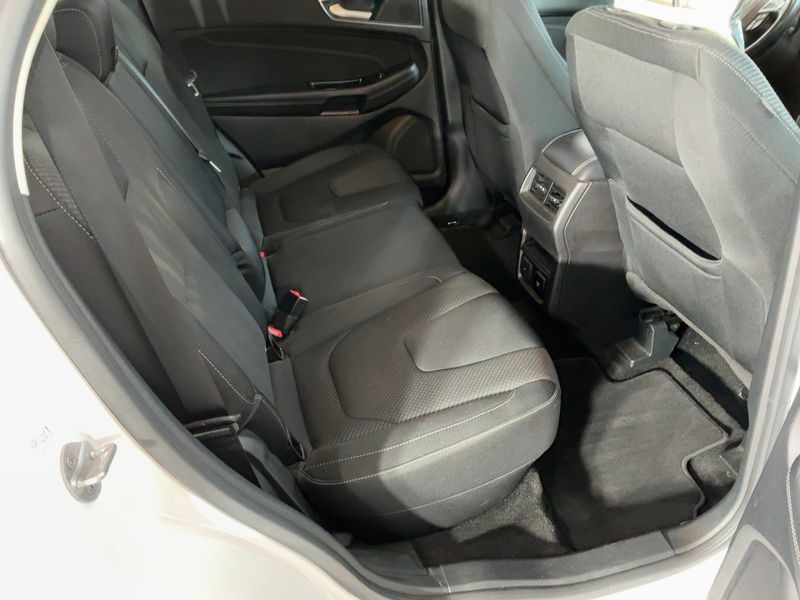Ford Edge 2.0 TDCi Bi-Turbo Titanium 4x4 — zdjęcie 14