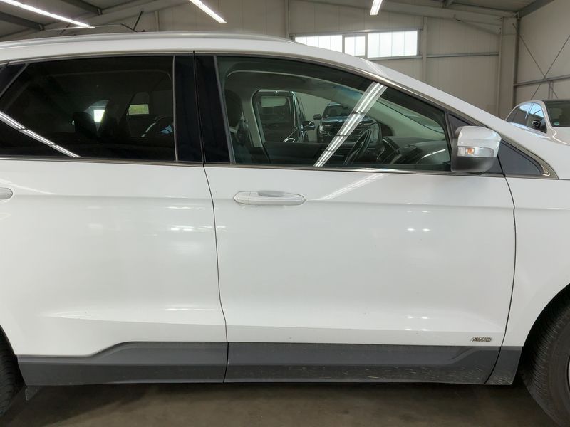 Ford Edge 2.0 TDCi Bi-Turbo Titanium 4x4 — zdjęcie 7