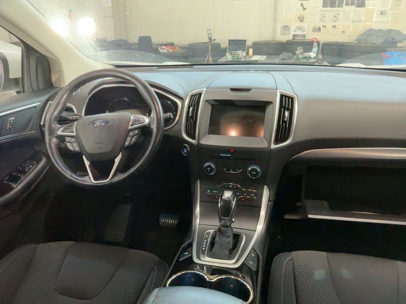 Ford Edge 2.0 TDCi Bi-Turbo Titanium 4x4 — zdjęcie 12