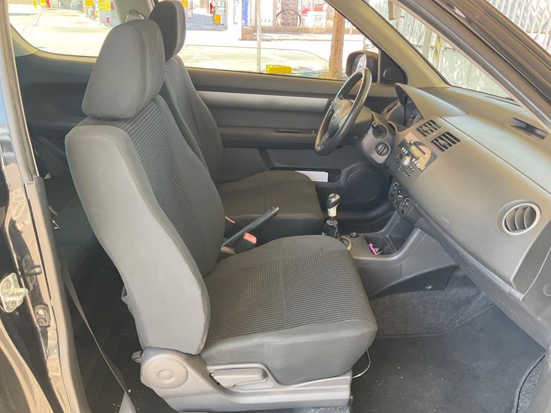 Suzuki Swift 1.3 GL 3 portes — zdjęcie 3