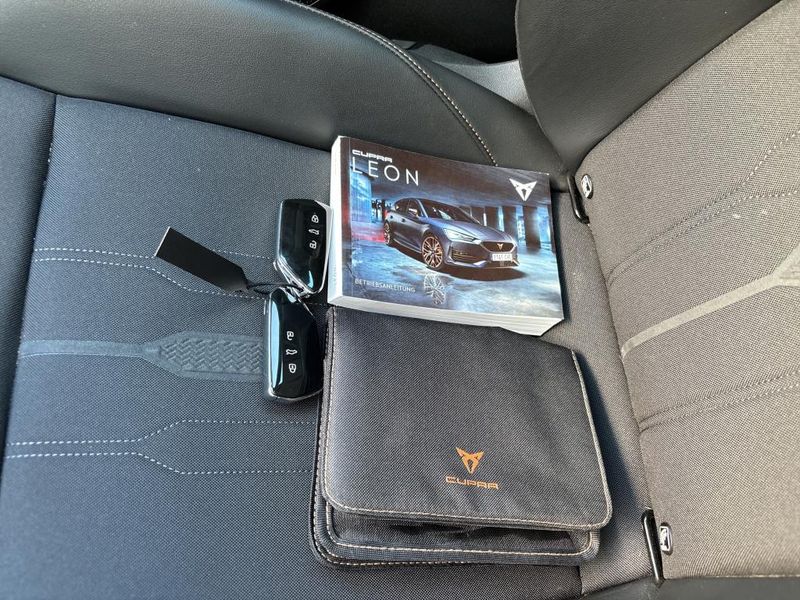 Cupra Leon 2.0 TSI VZ — zdjęcie 16