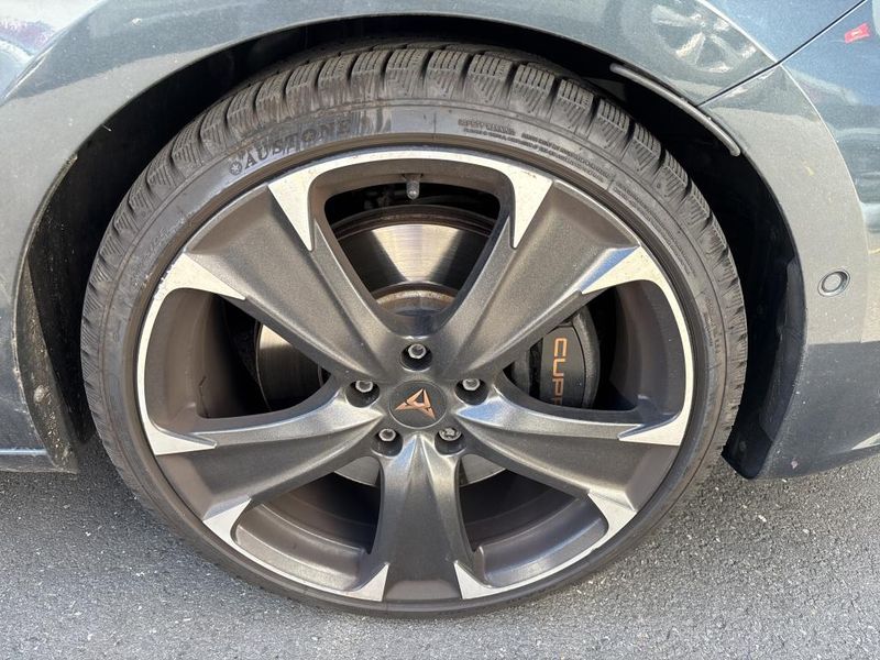 Cupra Leon 2.0 TSI VZ — zdjęcie 25