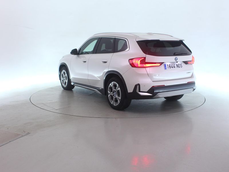 BMW iX1 eDrive 20 xLine — zdjęcie 6