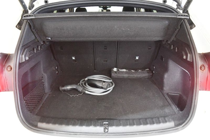 BMW iX1 eDrive 20 xLine — zdjęcie 9