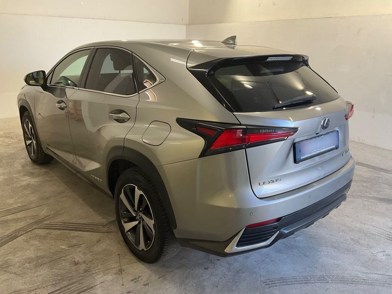 Lexus NX-Serie NX 300h E-Four Luxury Line — zdjęcie 3