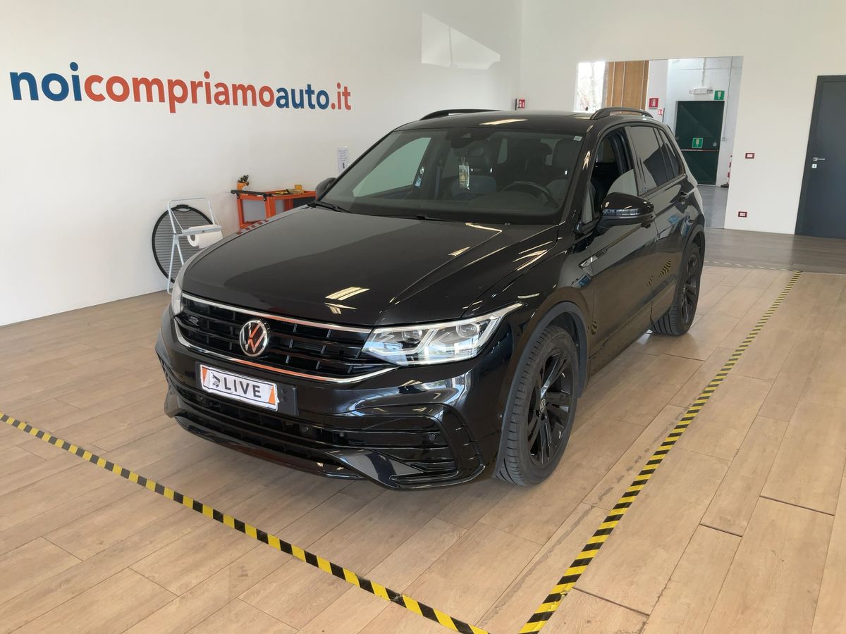 Volkswagen Tiguan 2021 — photo 1