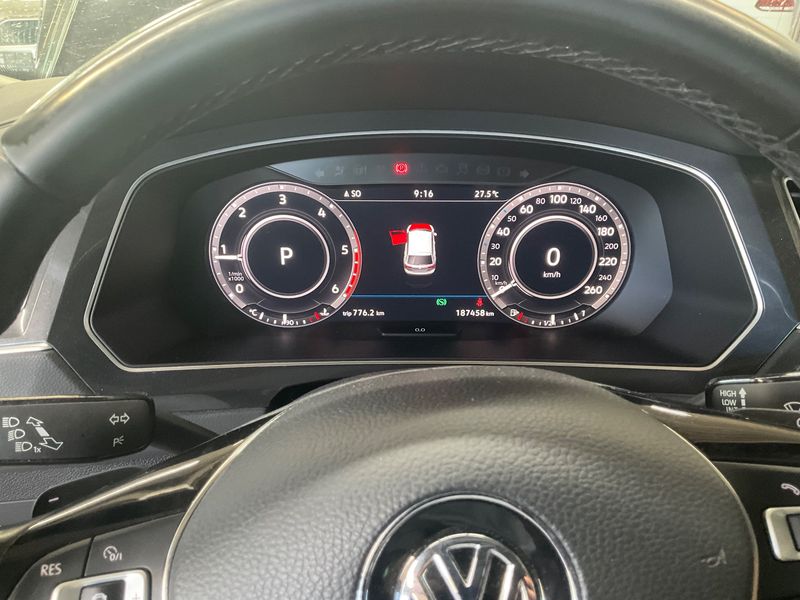 Volkswagen Tiguan 2.0 TDI Sound BlueMotion Tech 2018 – снимка 18