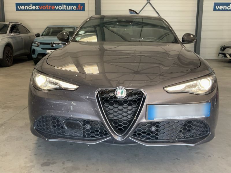 Alfa Romeo Giulia 2.0 Turbo Veloce — zdjęcie 9