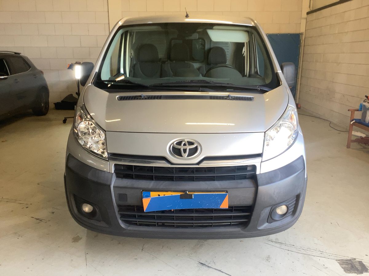 Toyota ProAce 2014 — photo 15