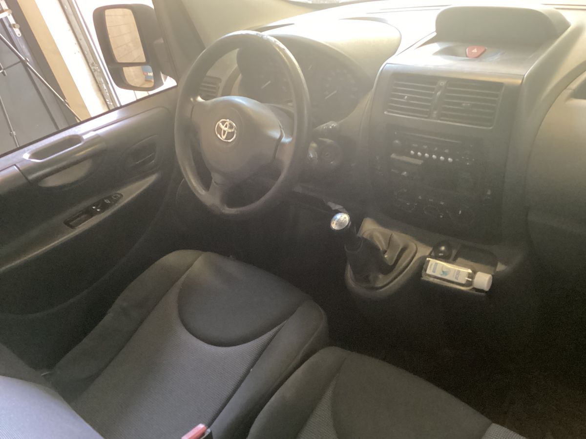 Toyota ProAce 2014 — photo 18