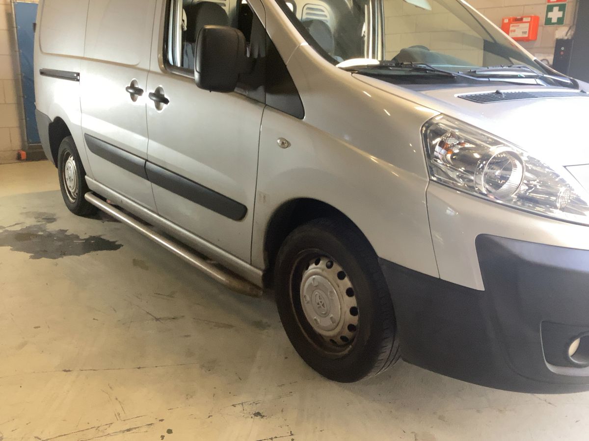 Toyota ProAce 2014 — photo 13