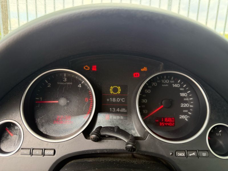 Audi A4 2.5 V6 TDI — zdjęcie 18