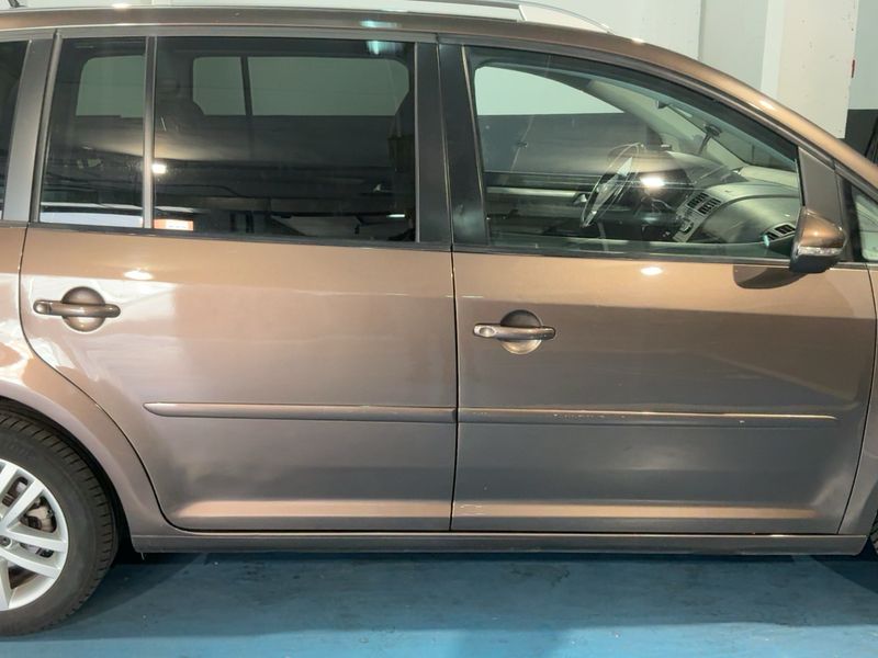 Volkswagen Touran 1.6 TDI Advance — zdjęcie 7