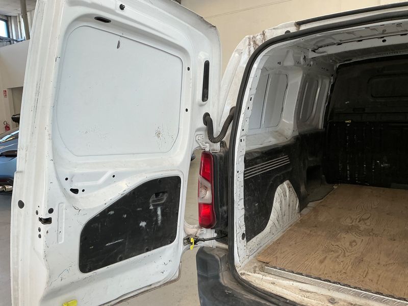 Citroen Berlingo 1.5 Blue-HDi Club XL 2021 – снимка 26