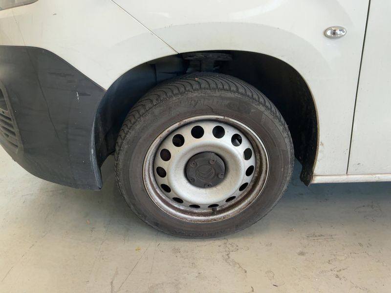 Citroen Berlingo 1.5 Blue-HDi Club XL 2021 – снимка 3