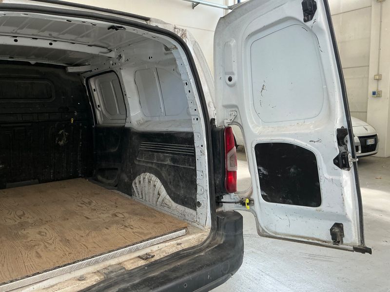 Citroen Berlingo 1.5 Blue-HDi Club XL 2021 – снимка 25