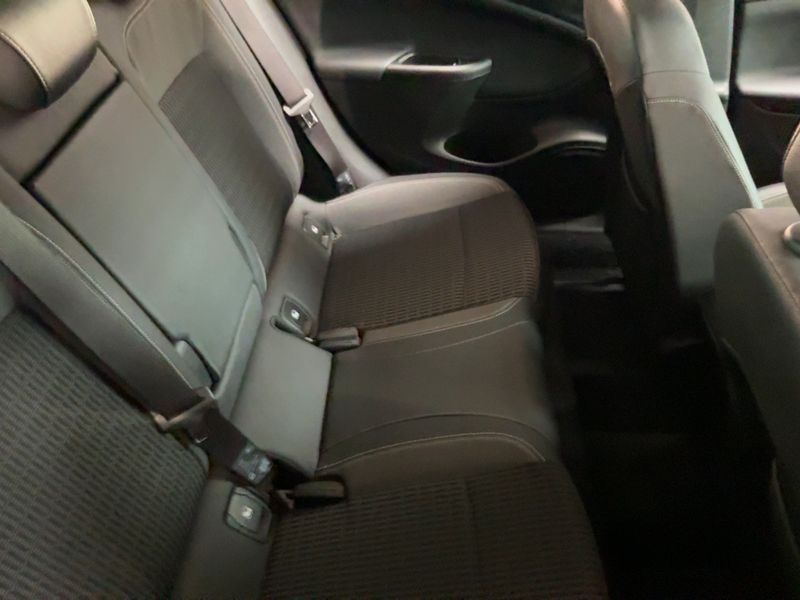 Opel Astra 1.2 Turbo Elegance Start/Stop — zdjęcie 14