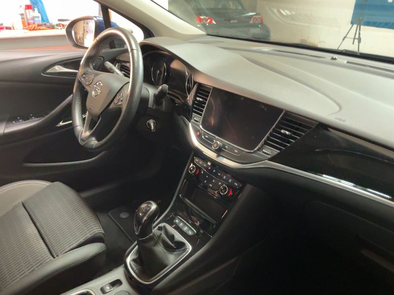 Opel Astra 1.2 Turbo Elegance Start/Stop — zdjęcie 12