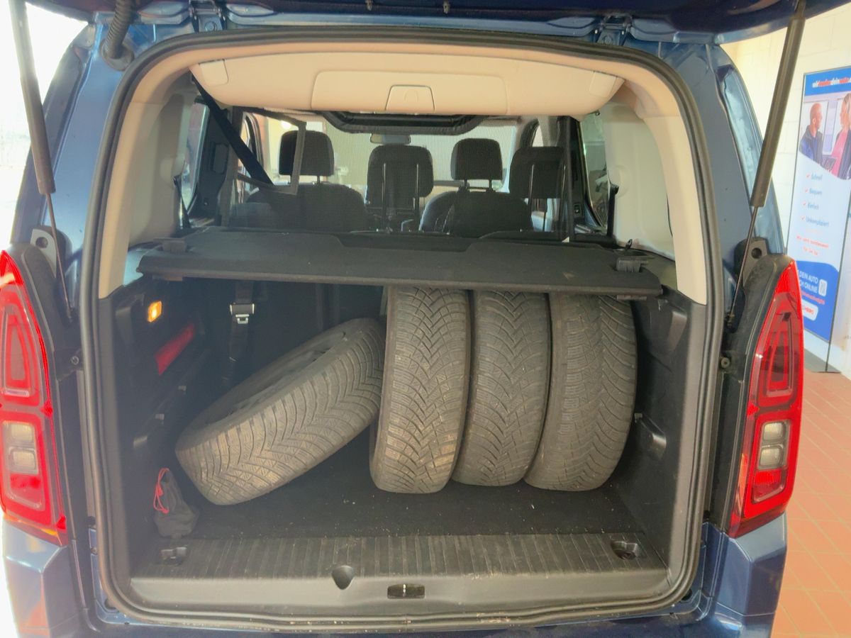Opel Combo 2019 — photo 17