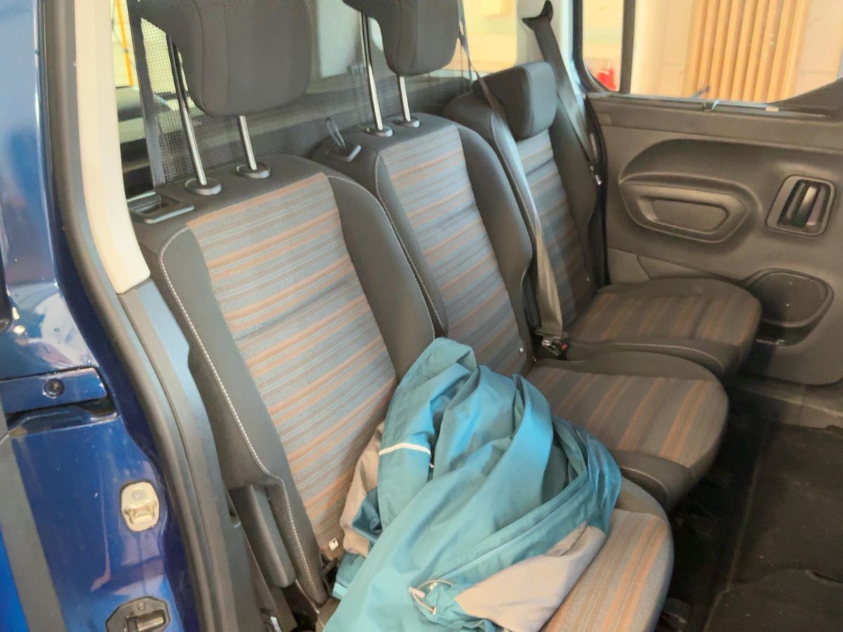 Opel Combo 2019 — photo 21